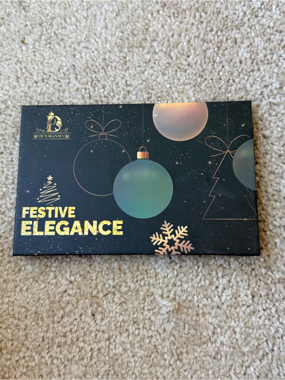 Dedes signature Festive Elegance Eyeshadow Palette - Black & Gold
